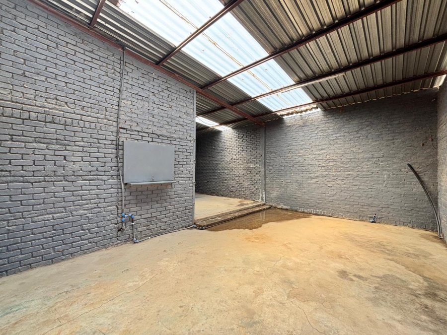 To Let commercial Property for Rent in Klerksdorp Industrial North West